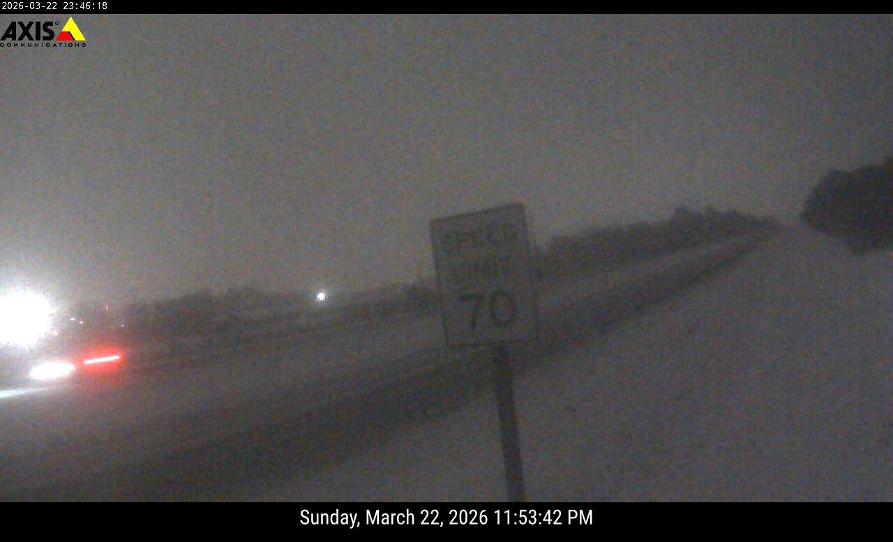 I-95 Mile 180 NB (Bangor) live webcam