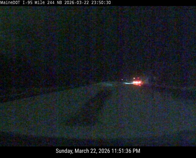 I-95 Mile 244 NB (Medway) live webcam