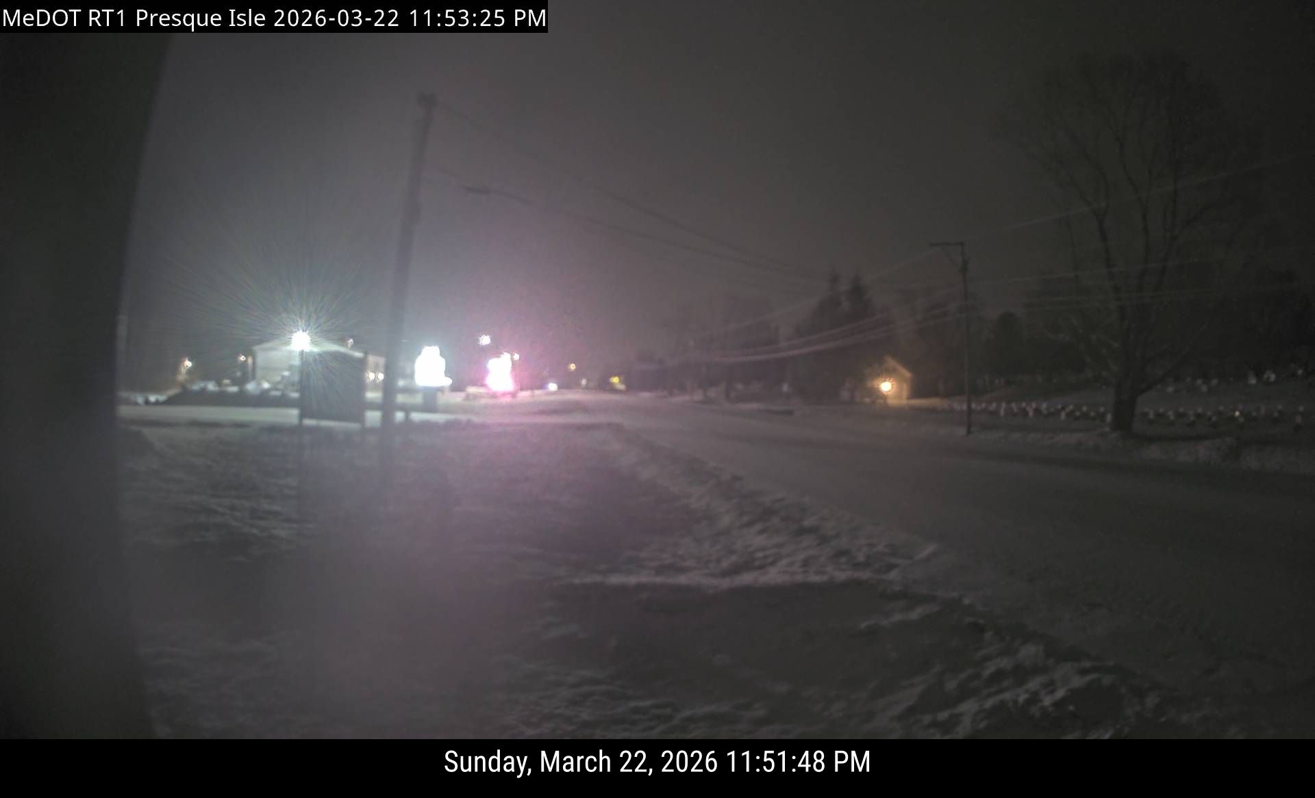 RT1 Mile 445  (Presque Isle) live webcam