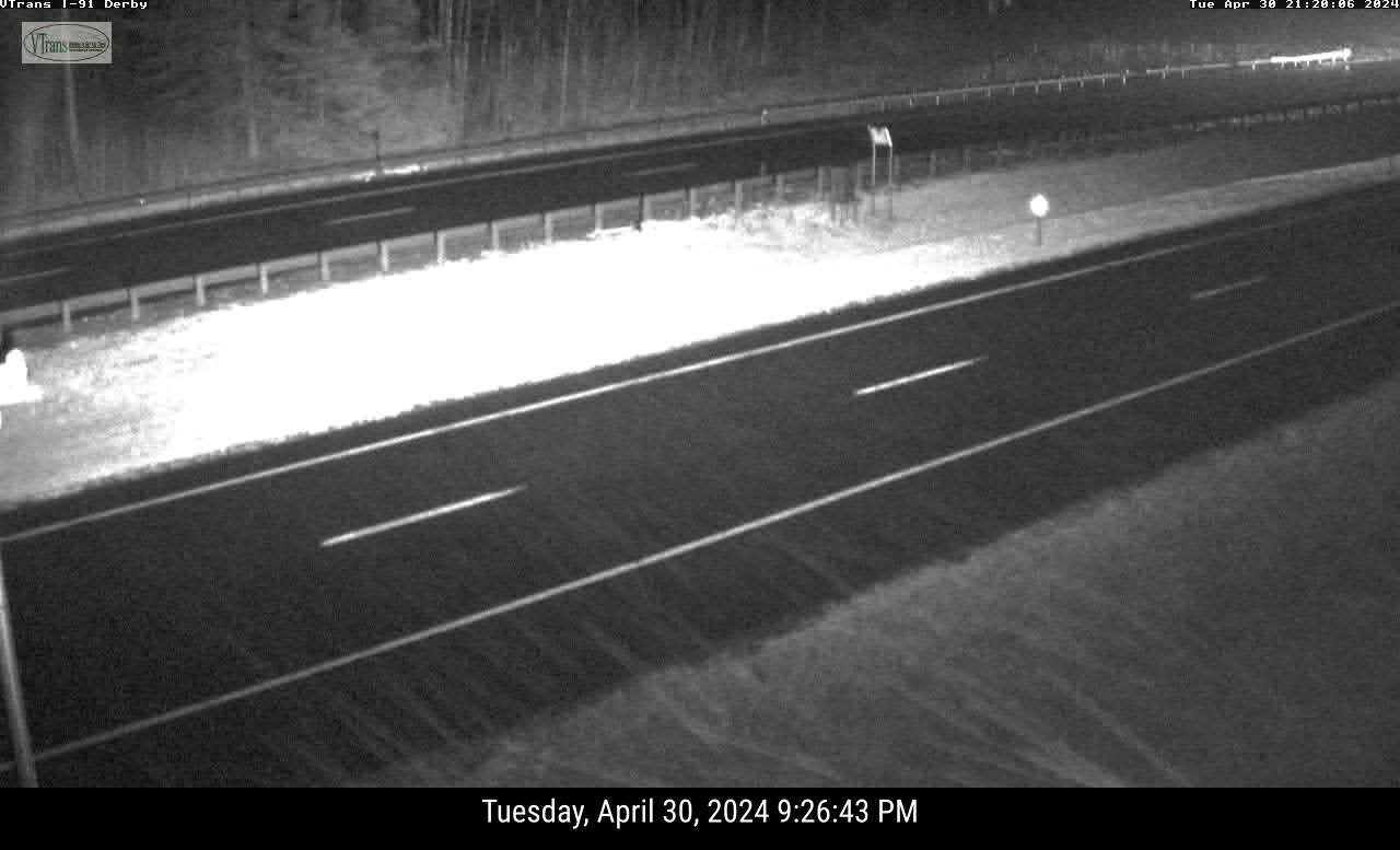 Webcam showing US Interstate 91 5 miles south of US Canada Border