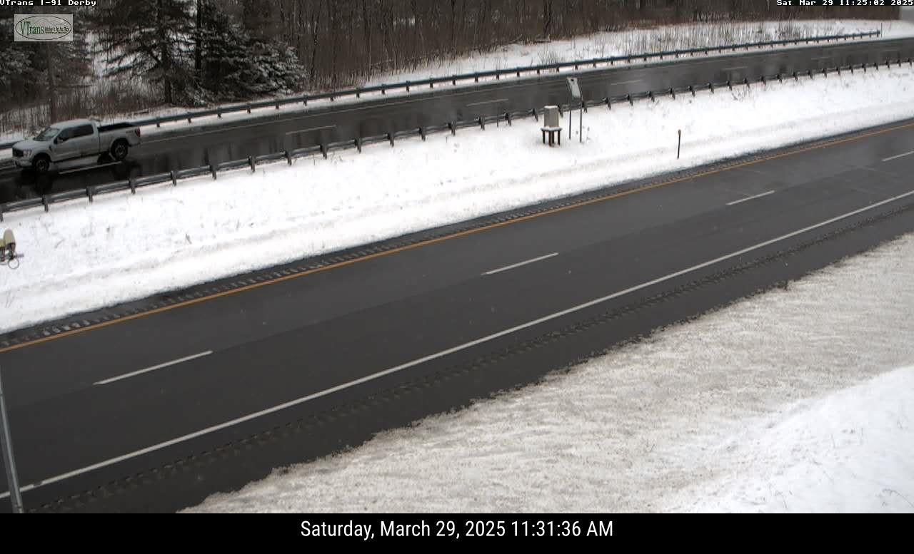 Webcam showing US Interstate 91 5 miles south of US Canada Border